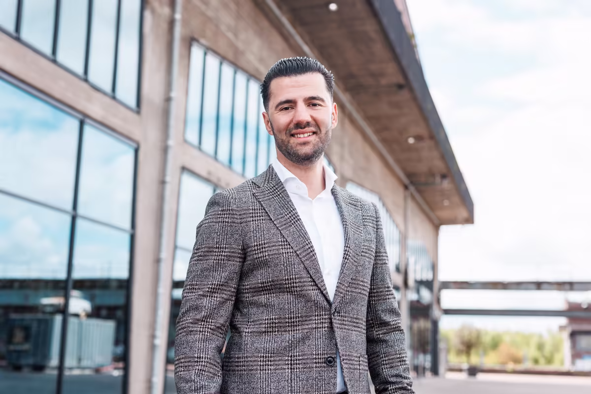 Gökhan, Berater für Fahrzeugcheck und Bewertung